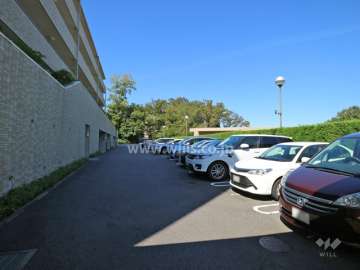 敷地内駐車場（屋外平面式）