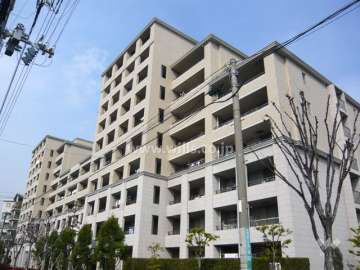ジークレフ西宮武庫川館アビエス館の外観（南東側から）