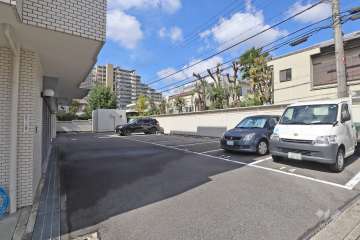 敷地内駐車場(屋外平面式)