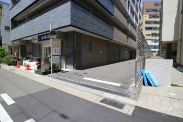 駐車場の出入口