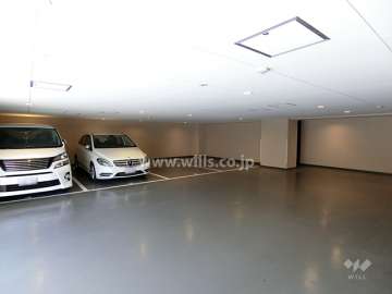 敷地内駐車場（屋内平面式）