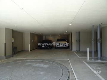 敷地内駐車場（屋内平面式）