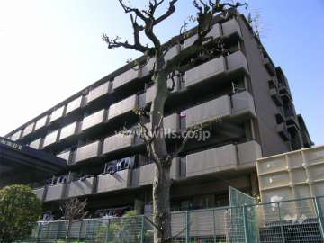 朝日プラザ豊中永楽荘の外観（南東側から）