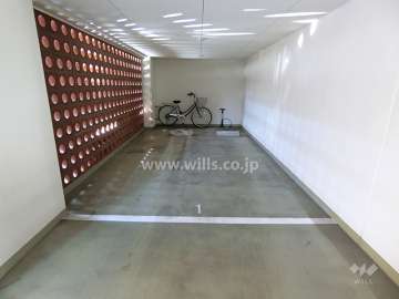 敷地内駐車場（屋内平面式）