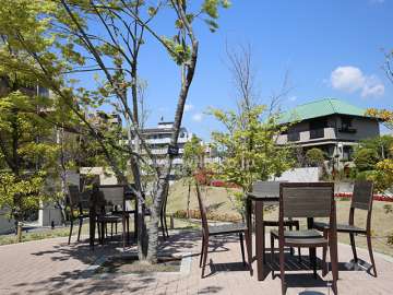 G棟の北側の公園