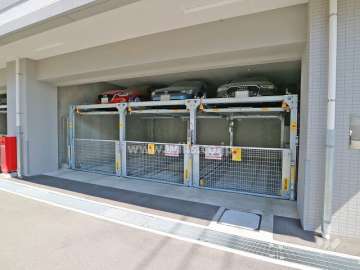 敷地内駐車場(屋内機械式)