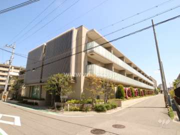 ウェリス西宮北口高木レジデンスの外観（南西側から）