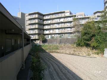 ハイロイヤル緑地公園2の外観（南側から）