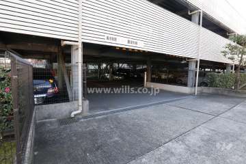 北側駐車場入り口