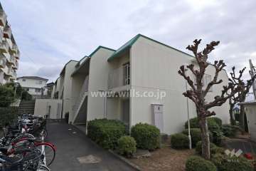 イトーピア高槻松が丘C棟の外観（北西側から）