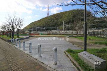 敷地の北西側には「神内かんなび公園」があります。