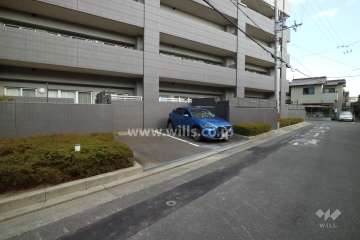 敷地内南西側駐車場（屋外平面式）