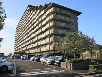 エンゼルハイムリバーサイド高槻外観（北東側から）