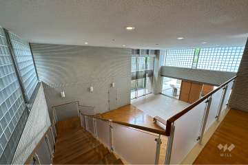 エントランスホール（2階から）