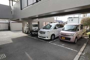 敷地内駐車場(屋外平面式)