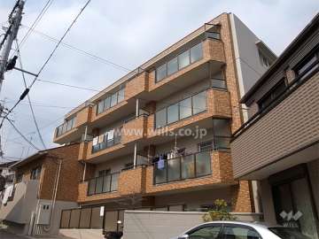 ヴェルドール豊中栗ケ丘の外観（南東側から）エントランス