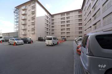 敷地内駐車場（屋外平面式）