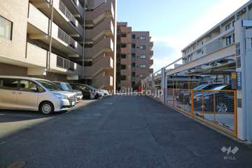 敷地内駐車場（屋外平面式と屋外機械式）