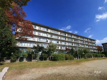 サンヴェール高槻5棟外観（南西側から）