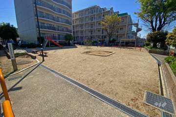 隣接する牧田町あさがお公園