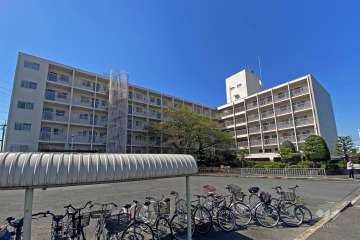 さんくれーる高槻の外観（北東側から）