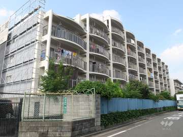 さんくれーる高槻の外観（南西側から）