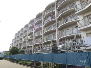 さんくれーる高槻の外観（南東側から）