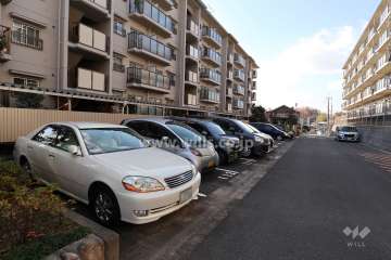 敷地内駐車場(屋外平面式)
