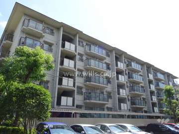 サンハイツ高槻4号棟の外観（北東側から）