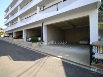 敷地内駐車場（屋内平面式）