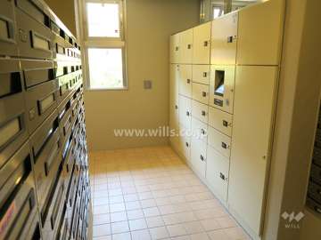 共用ポストと宅配ボックス