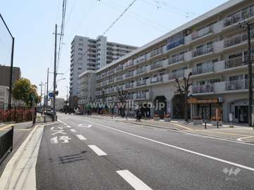 敷地東側の前面道路