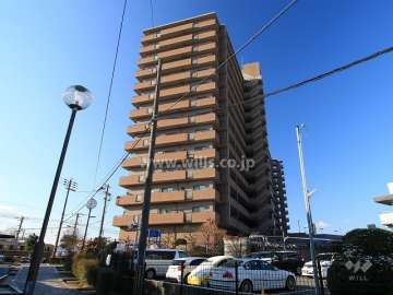 ステーシア高槻の外観（東側から）