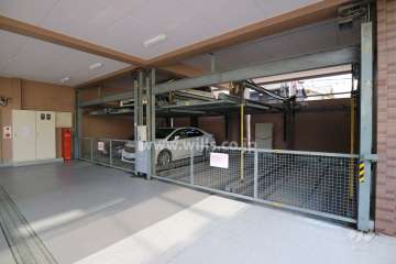 敷地内駐車場（屋内機械式）