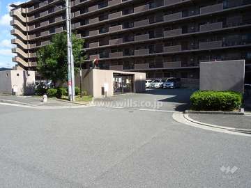 駐車場の出入り口