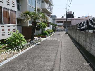 エントランスアプローチ