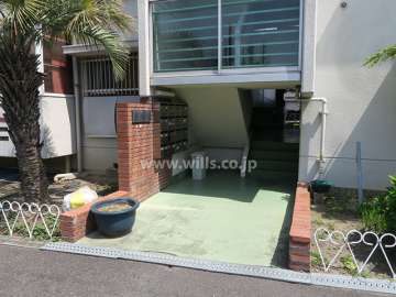 エントランス外観