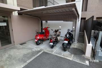 バイク置場