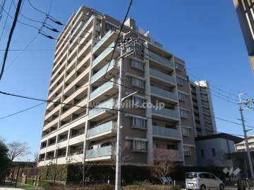 プラウドシティ高槻ステージアの外観（南東側から）