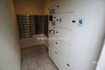 共用ポストと宅配ボックス