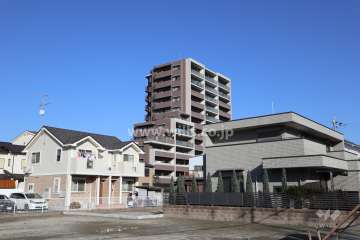 プラウド高槻真上町の遠景(南西側から)