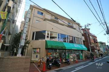 プラザ富田の外観（北西側から）