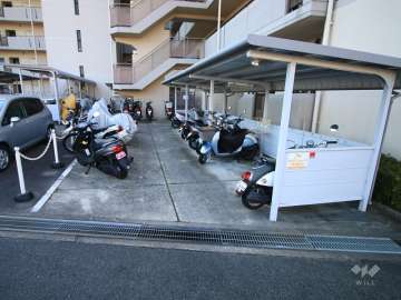 バイク置場