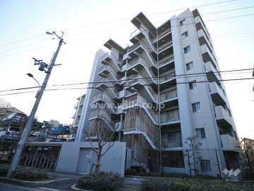 Brillia高槻緑が丘の外観（北西側から）