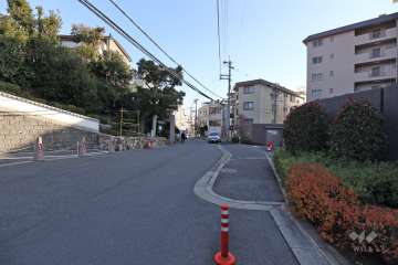 敷地北東側の前面道路