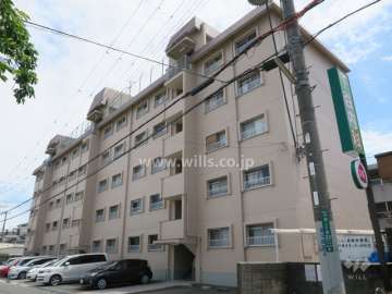マンション川添の外観（北西側から）