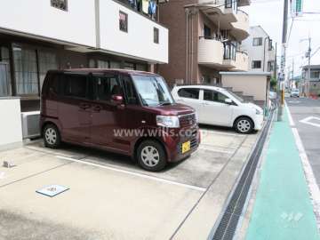 敷地内駐車場（屋外平面式）