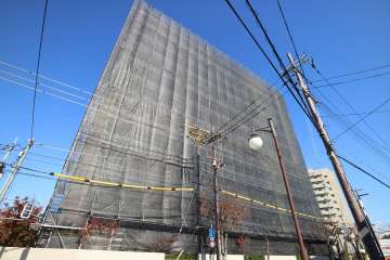 ユニハイム高槻富田丘の外観（南西側から）