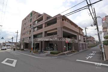 ライオンズガーデン高槻の外観（北東側から）