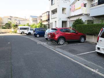 敷地内駐車場（屋外平面式）